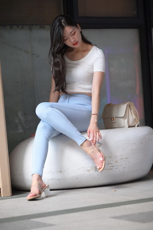 ����ϵ��Ů��Ӱ����һ��[1112P+V/16.3G]